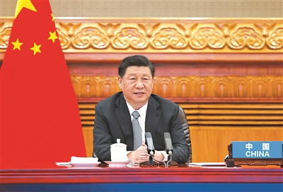4月22日晚，應(yīng)美國總統(tǒng)拜登邀請，國家主席習(xí)近平在北京以視頻方式出席領(lǐng)導(dǎo)人氣候峰會，并發(fā)表題為《共同構(gòu)建人與自然生命共同體》的重要講話。 新華社記者 黃敬文 攝