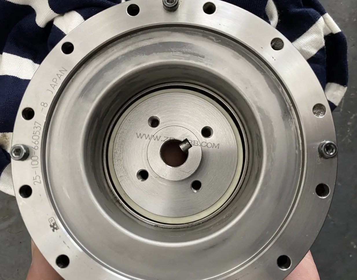 ABB工業(yè)噴涂機(jī)器人IRB 5400減速機(jī)維修步驟詳情